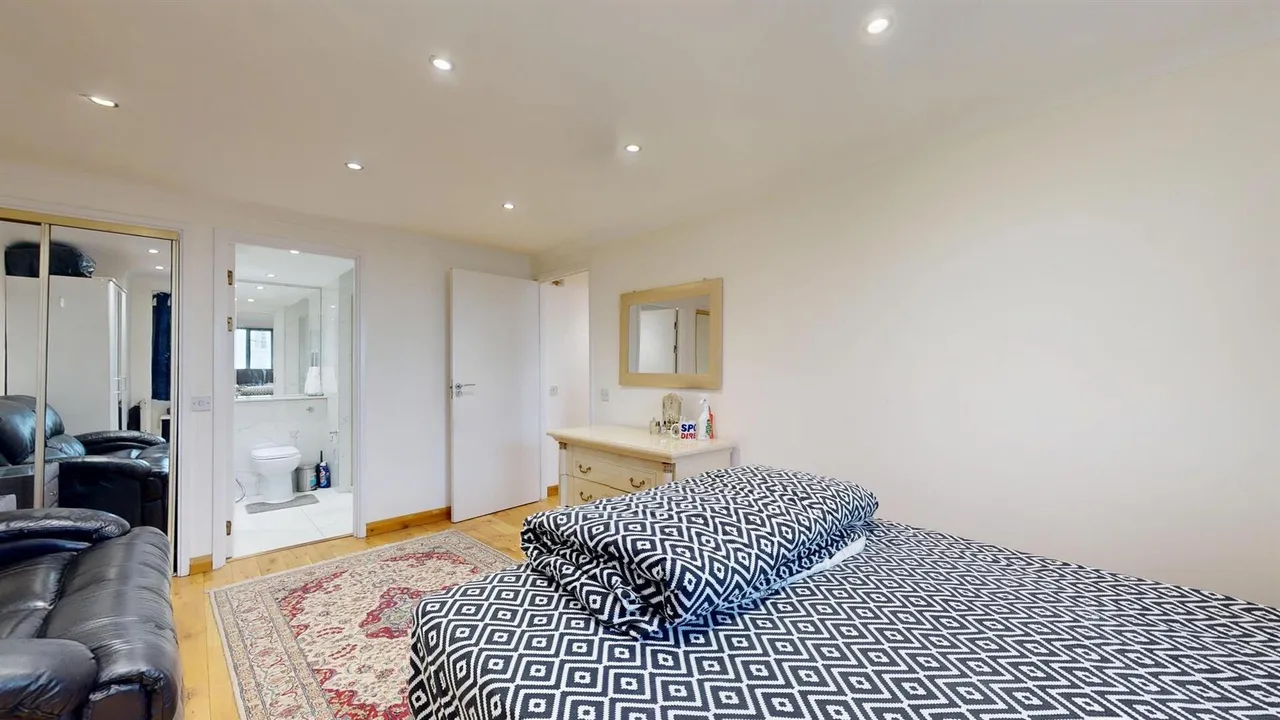 Cromwell Road, London, SW5, photo 9