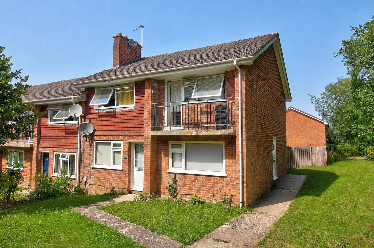 Elgar Close, Basingstoke, RG22, photo 4