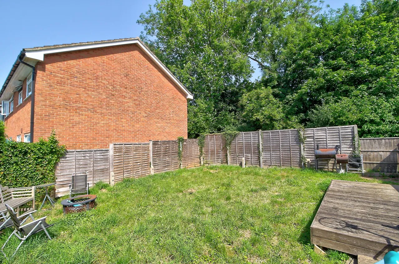 Elgar Close, Basingstoke, RG22, photo 14