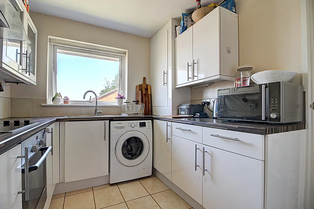 Elgar Close, Basingstoke, RG22, photo 6