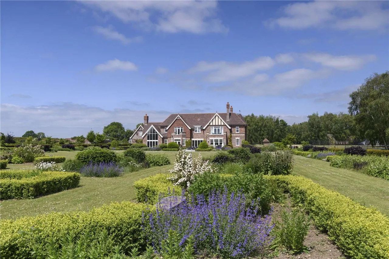 7 bed house for sale — Chenies Hill, Latimer, Buckinghamshire, HP5 1FF
