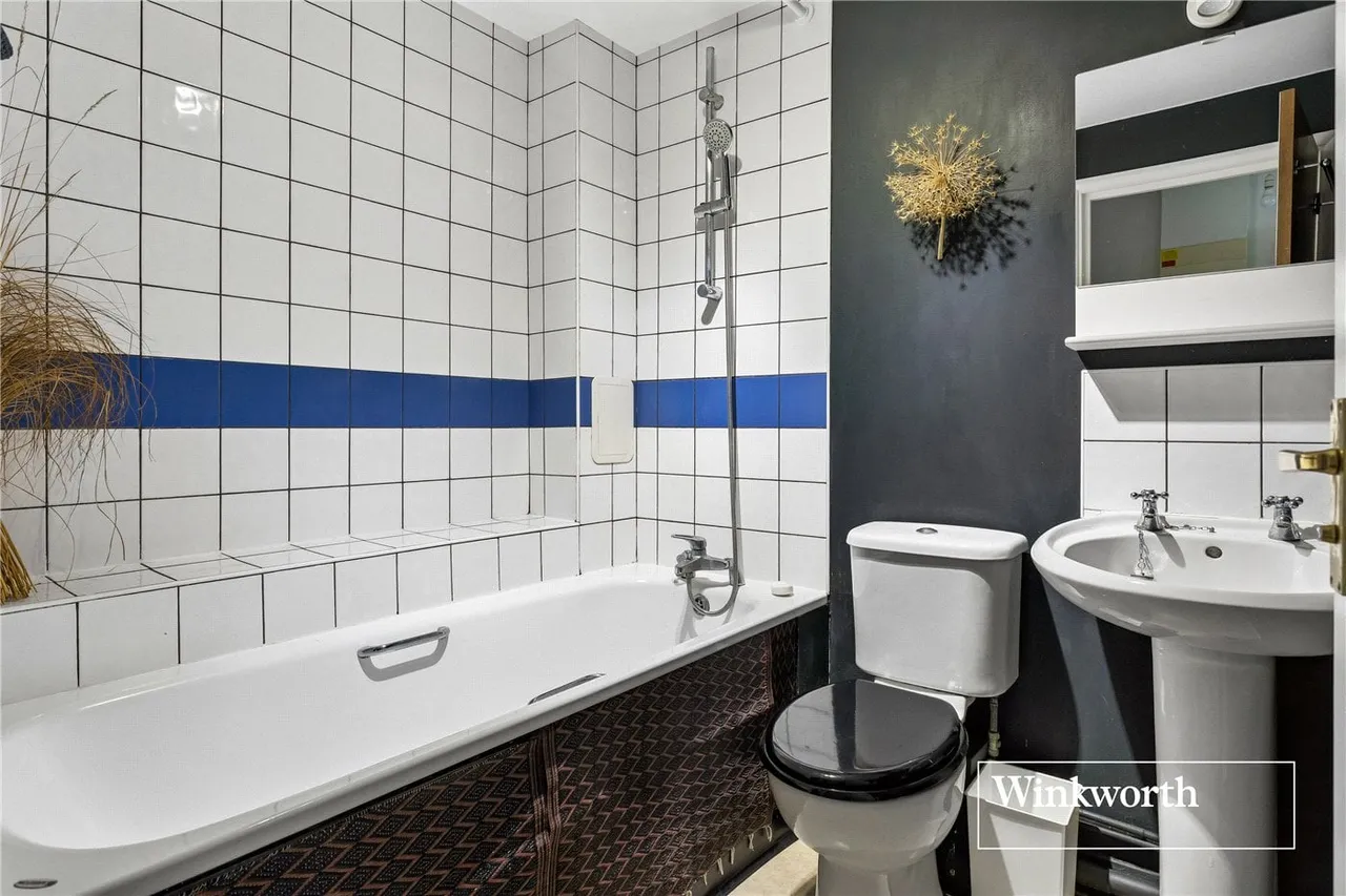 Portland Grove, London, SW8, photo 8
