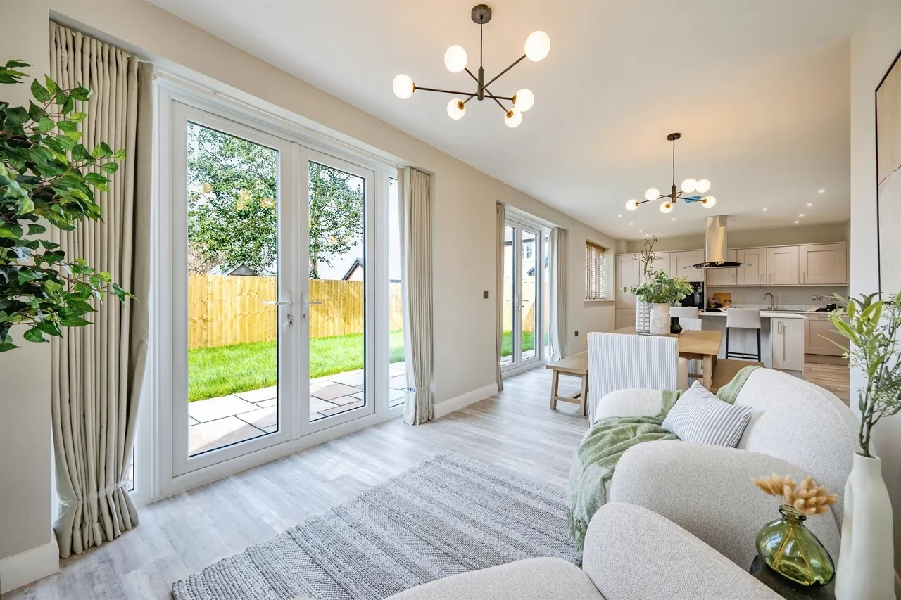 The Hawthorns, Scropton, Derby, photo 8