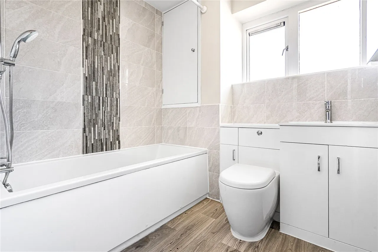 Morley Road, Farnham, GU9, photo 8