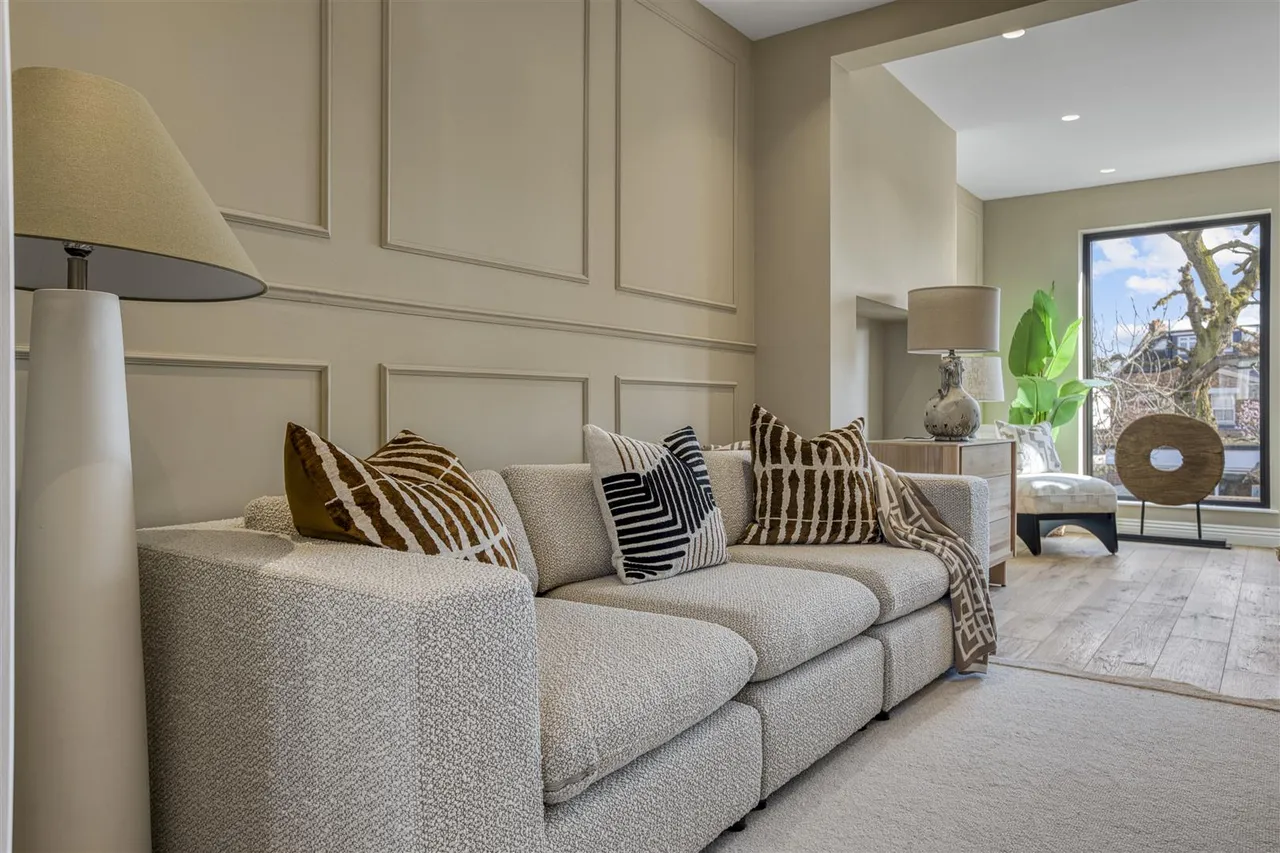 Fallow Court Avenue, North Finchley, N12, photo 22