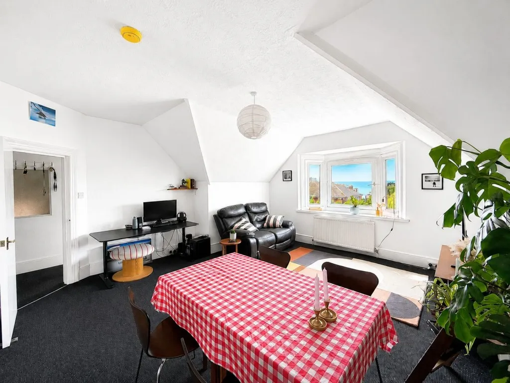 Cantelupe Road, Bexhill on Sea, photo 3