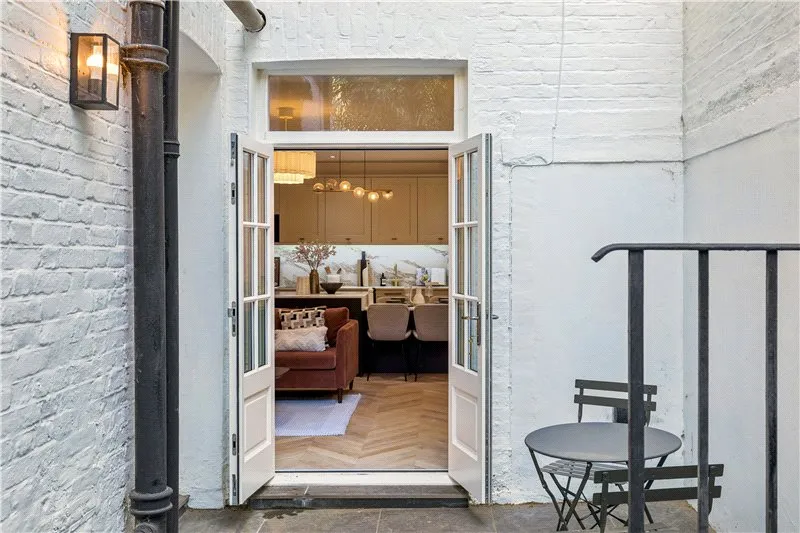 Nevern Square, London, SW5, photo 6