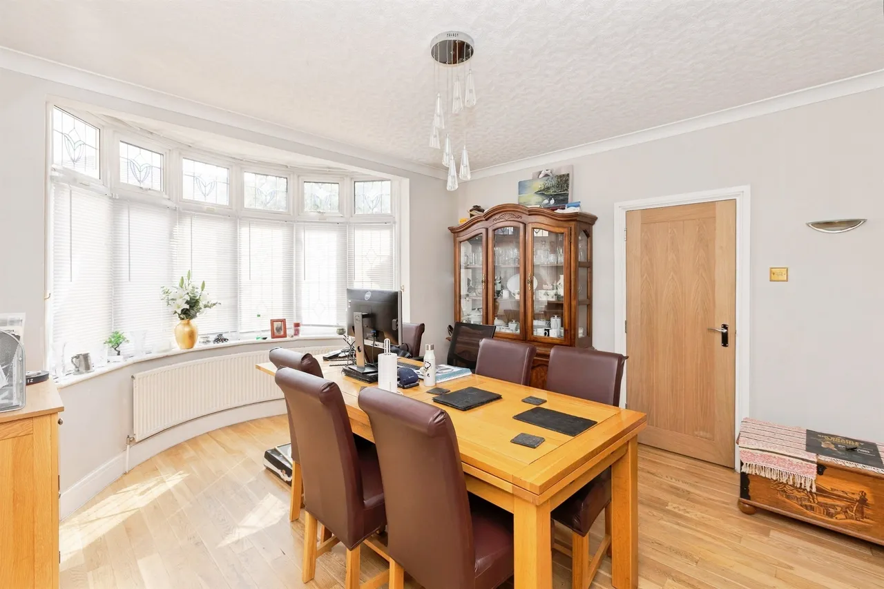Stratton Drive, Barking, photo 4