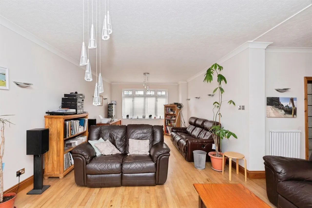 Stratton Drive, Barking, photo 12