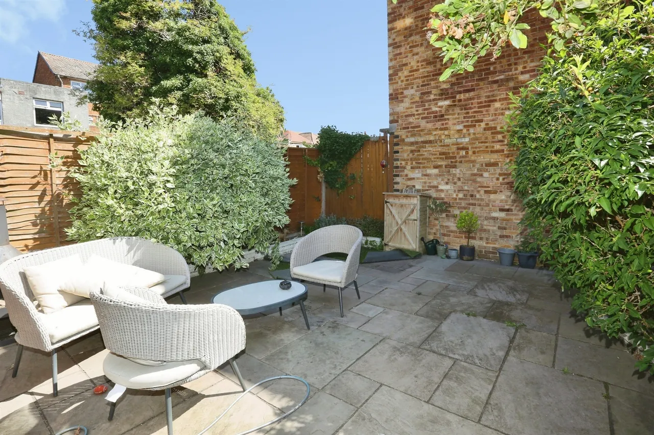 Crescent Road, Fareham, photo 12