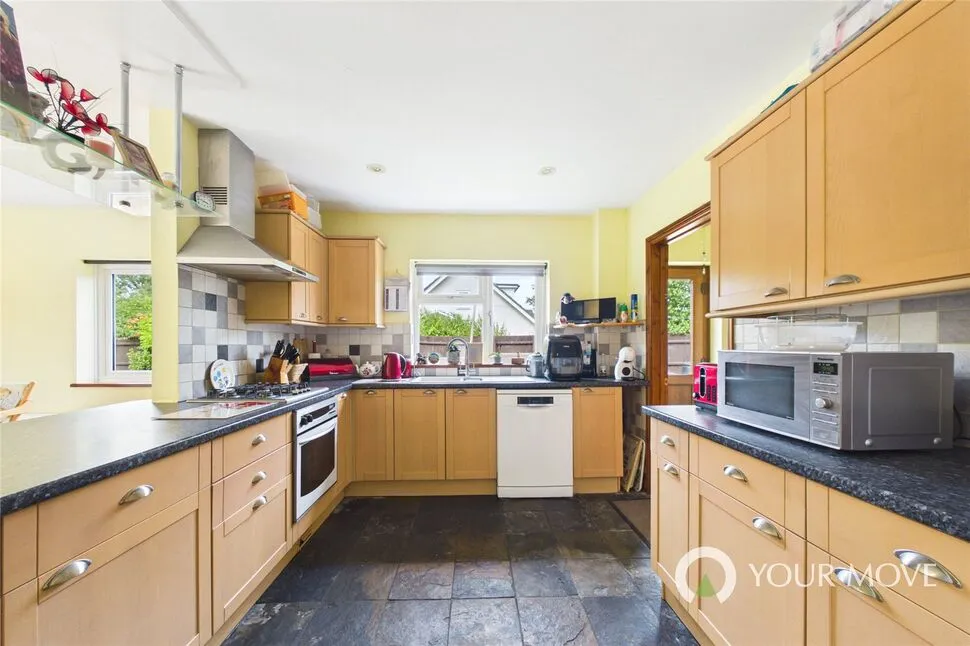 Harleston Road, Weybread, Suffolk, IP21, photo 9