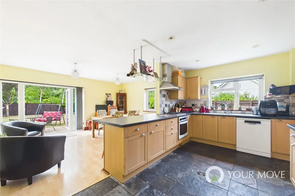 Harleston Road, Weybread, Suffolk, IP21, photo 11
