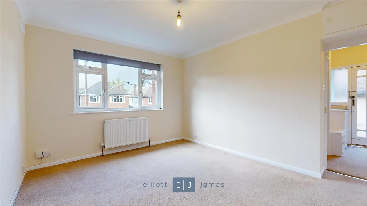 Dacre Gardens, Chigwell, photo 9