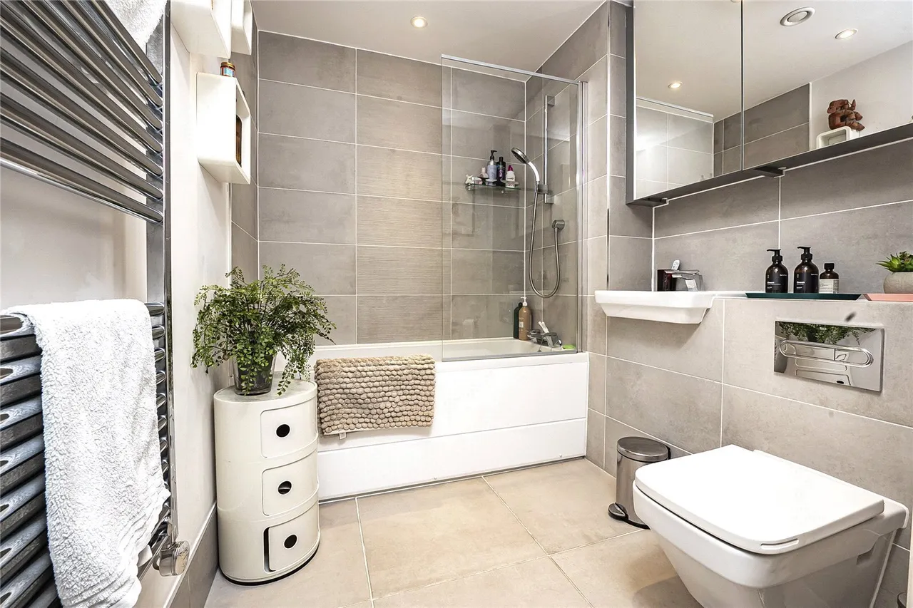 Lion Wharf Road, Old Isleworth, TW7, photo 10