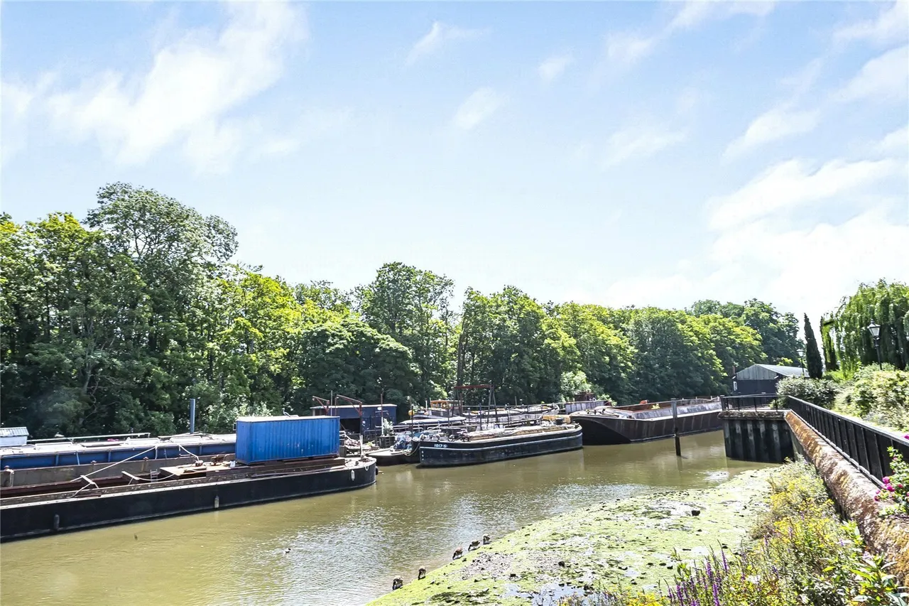 Lion Wharf Road, Old Isleworth, TW7, photo 17