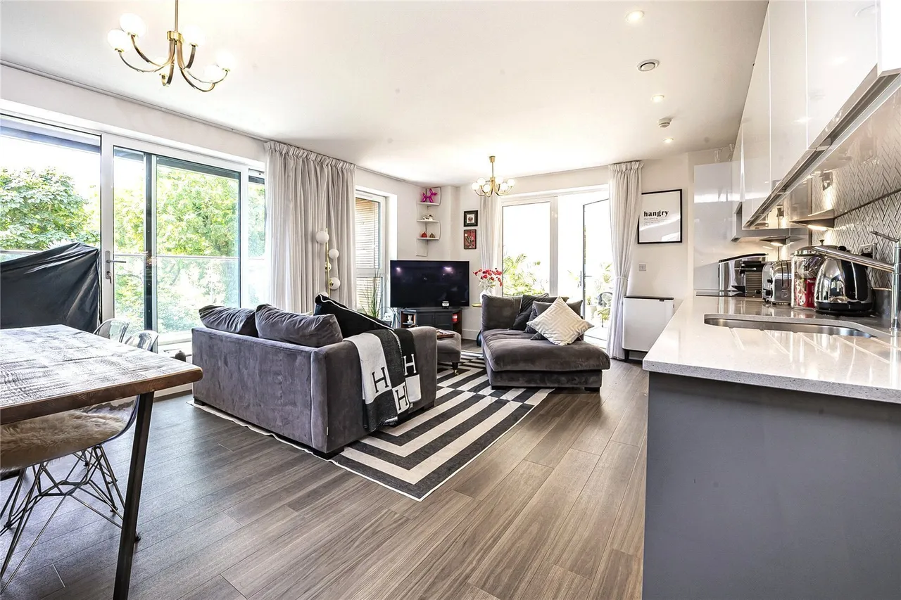 Lion Wharf Road, Old Isleworth, TW7, photo 2