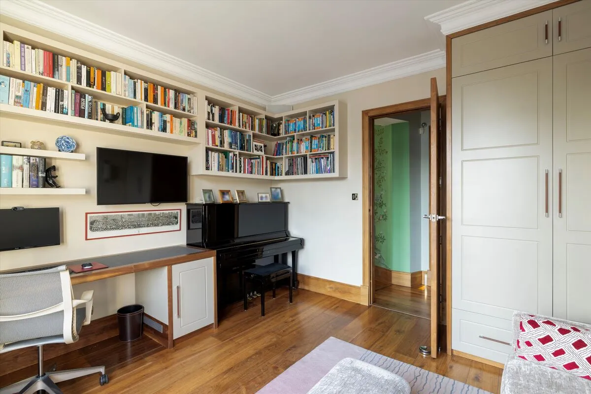 Campden Hill Court, London, W8, photo 18
