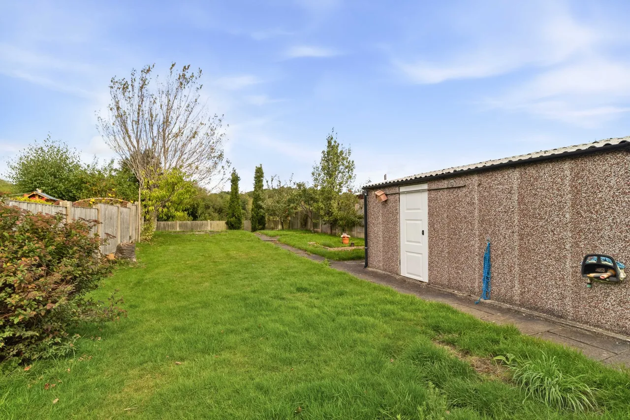 Alderley Road, Thelwall, Warrington, Warrington, WA4 2JA, photo 20