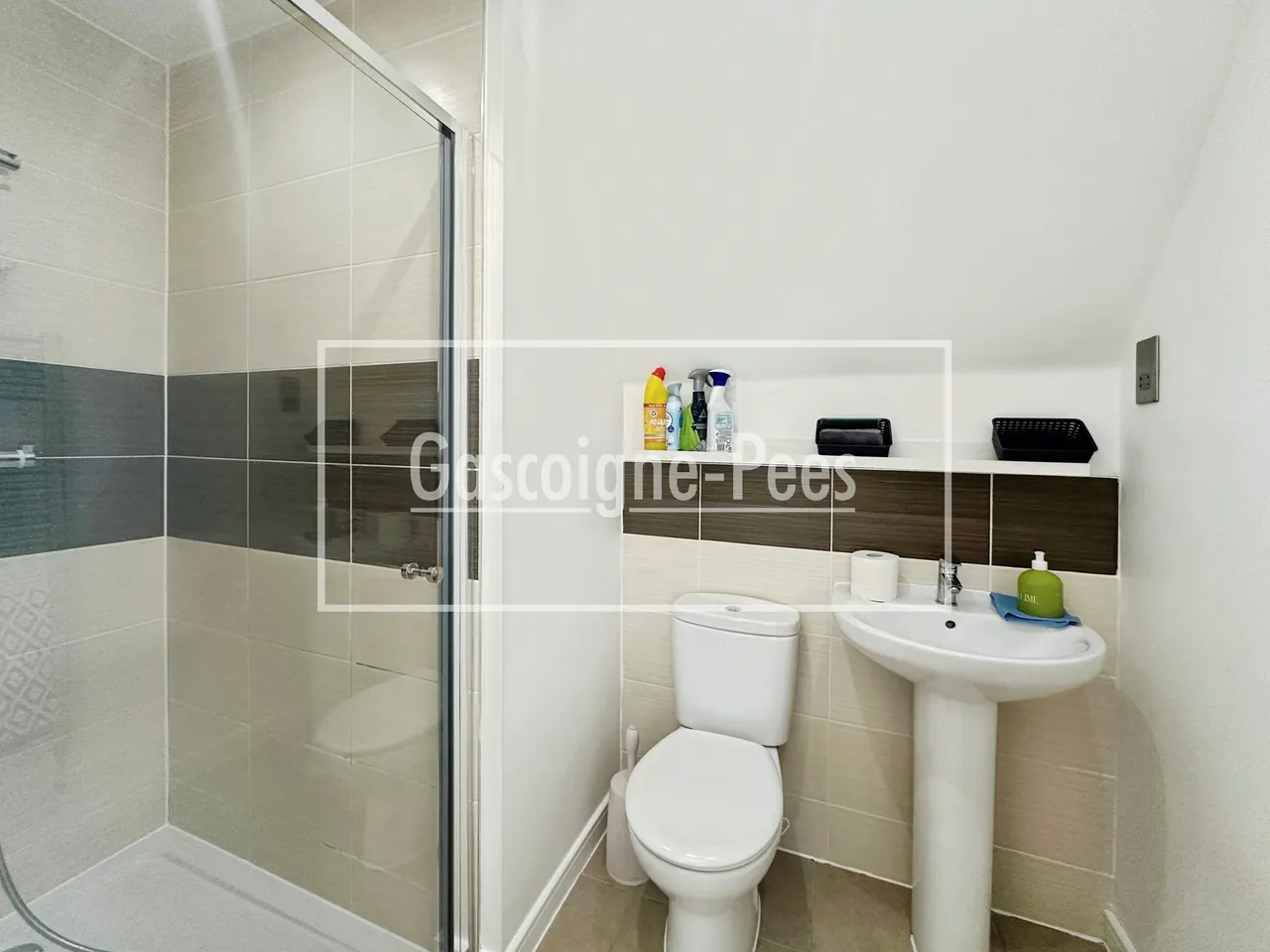 Thompson Way, GU14, photo 5