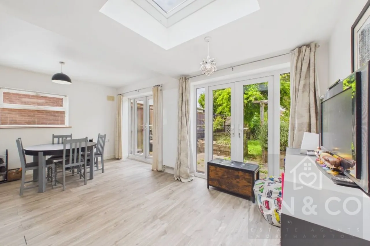 Northampton Lane South, Moulton, NN3, photo 5