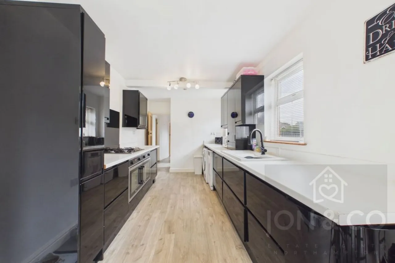 Northampton Lane South, Moulton, NN3, photo 3