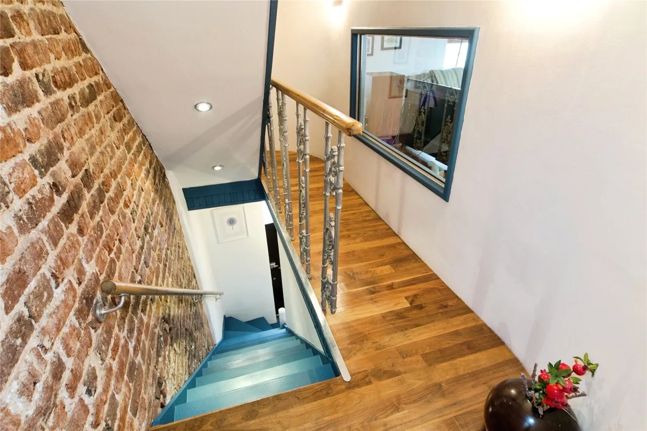 Bank Place, Porthmadog, LL49, photo 9
