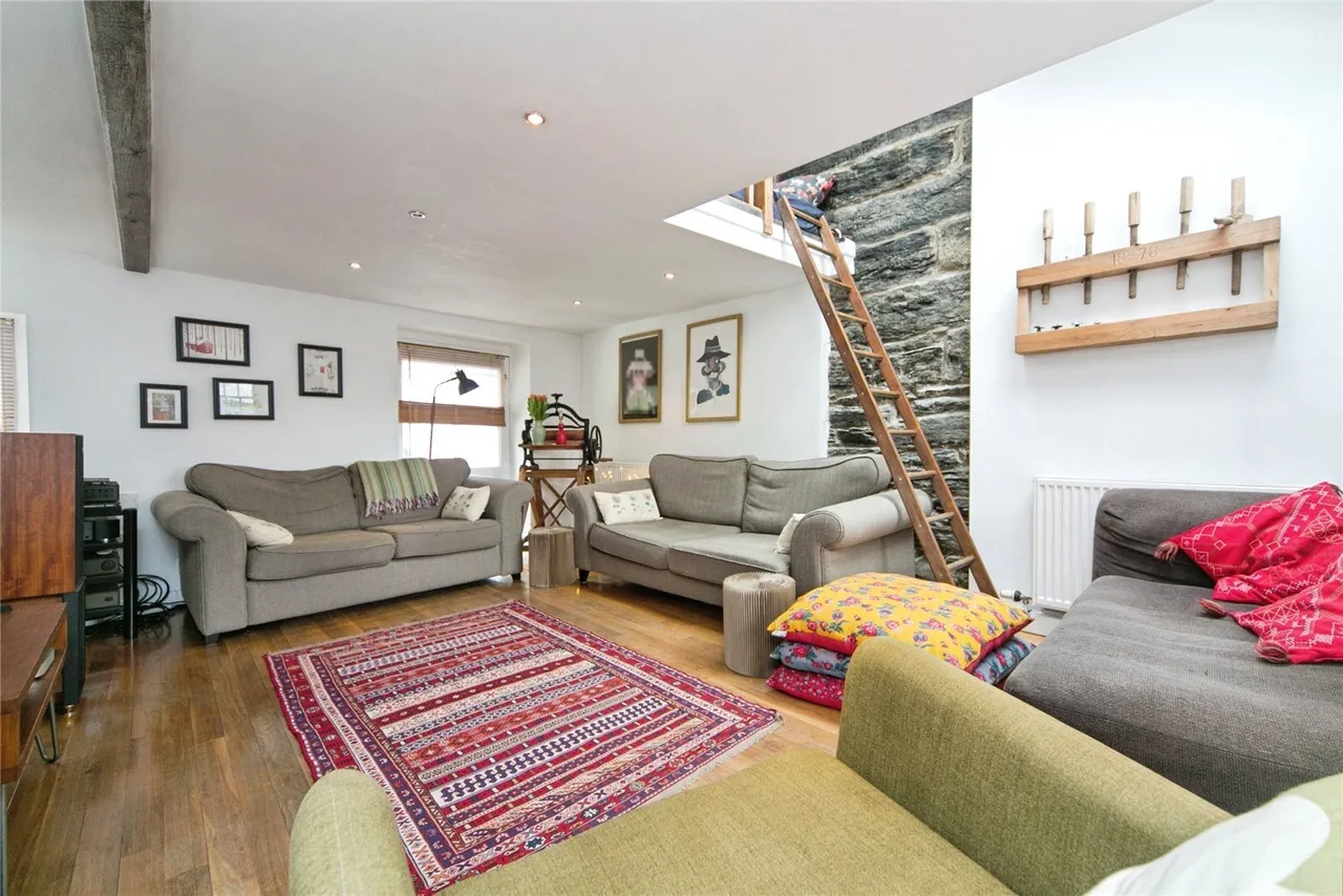 Bank Place, Porthmadog, LL49, photo 5