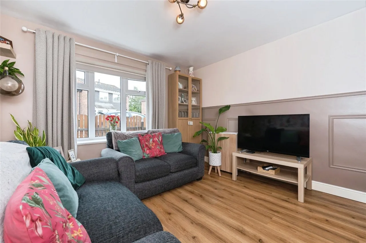 Woolston Road, Netley Abbey, SO31, photo 2