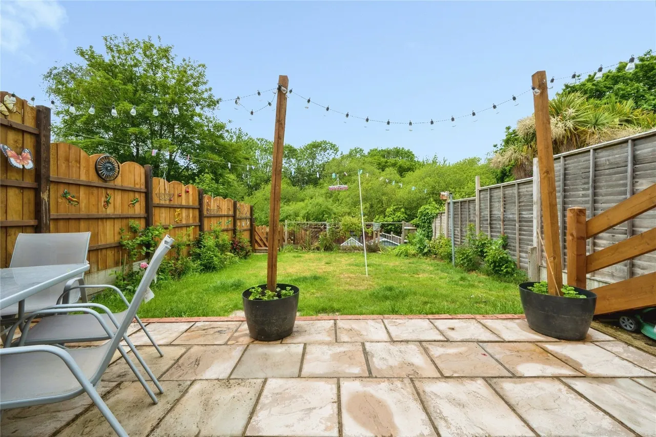 Woolston Road, Netley Abbey, SO31, photo 12