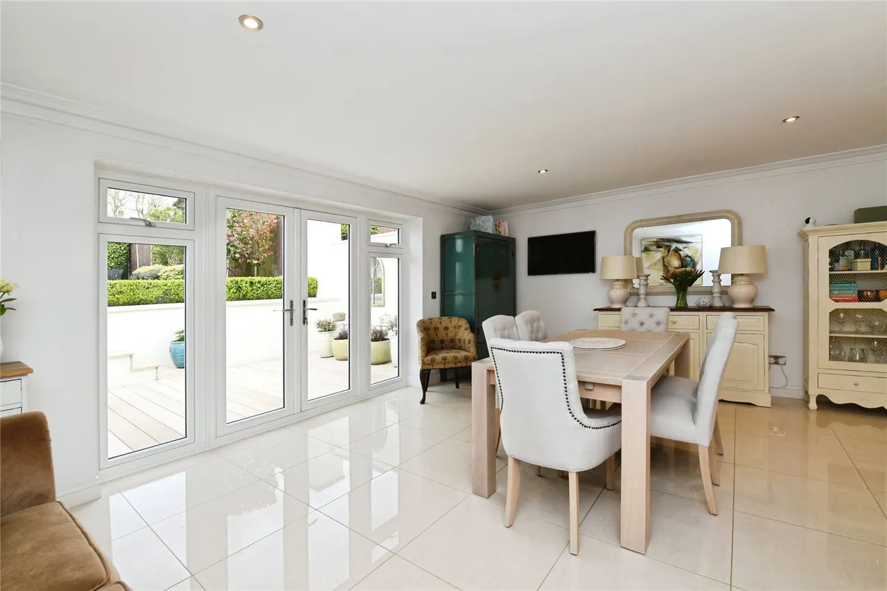 Ashford Avenue, Brentwood, Essex, CM14, photo 6