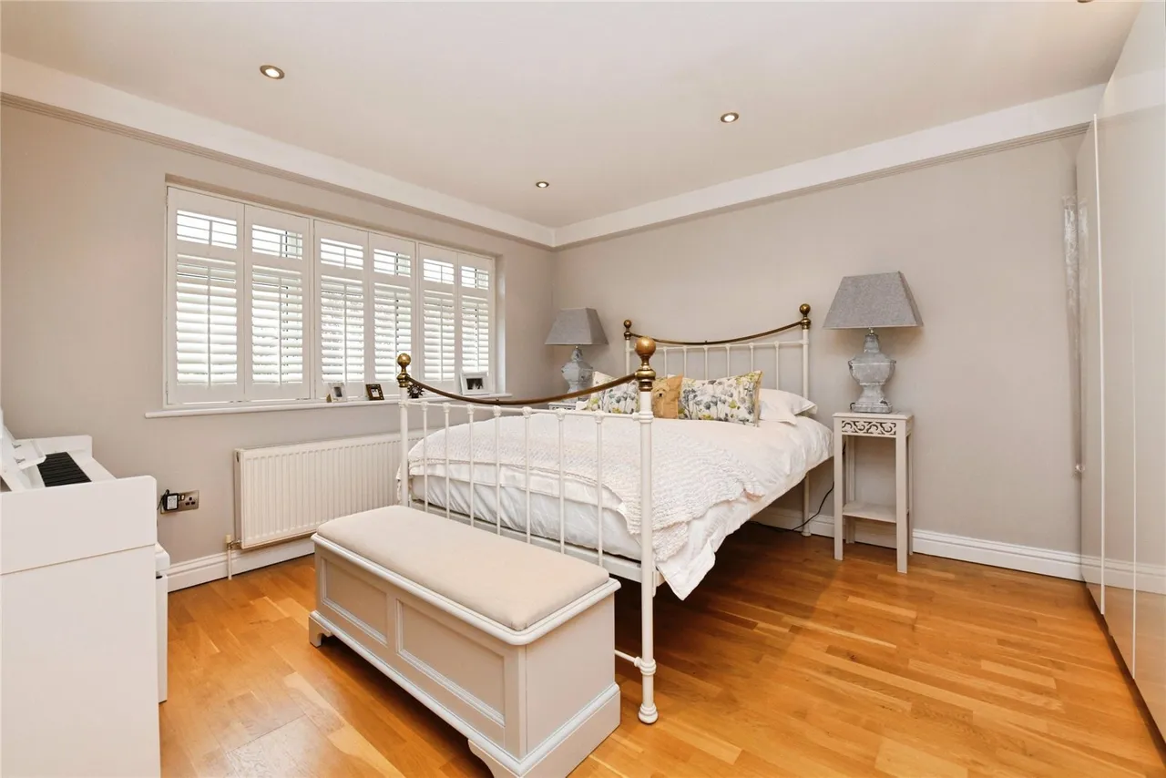 Ashford Avenue, Brentwood, Essex, CM14, photo 9