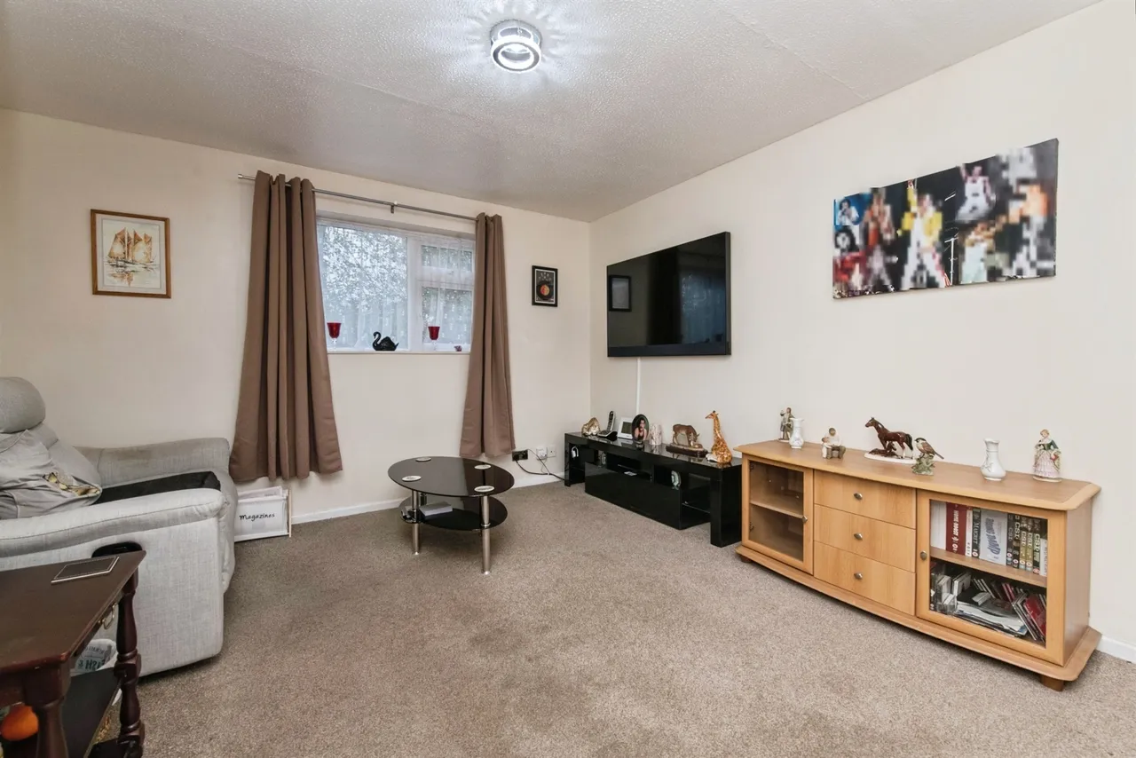 Cameron Close, Tiverton, photo 6