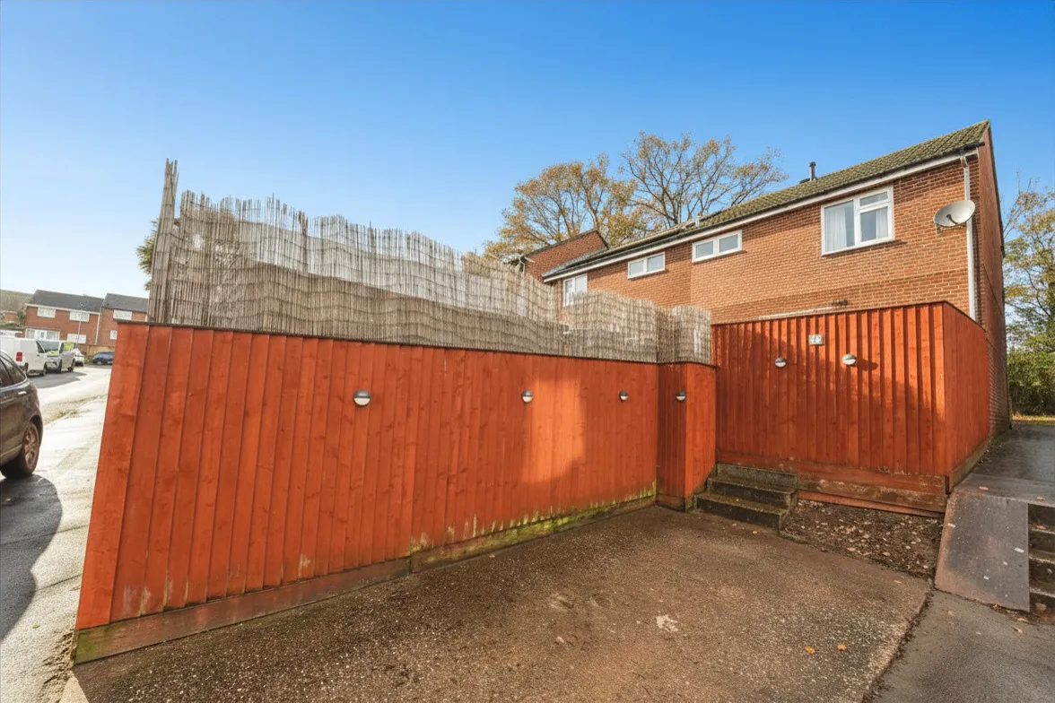 Cameron Close, Tiverton, photo 12