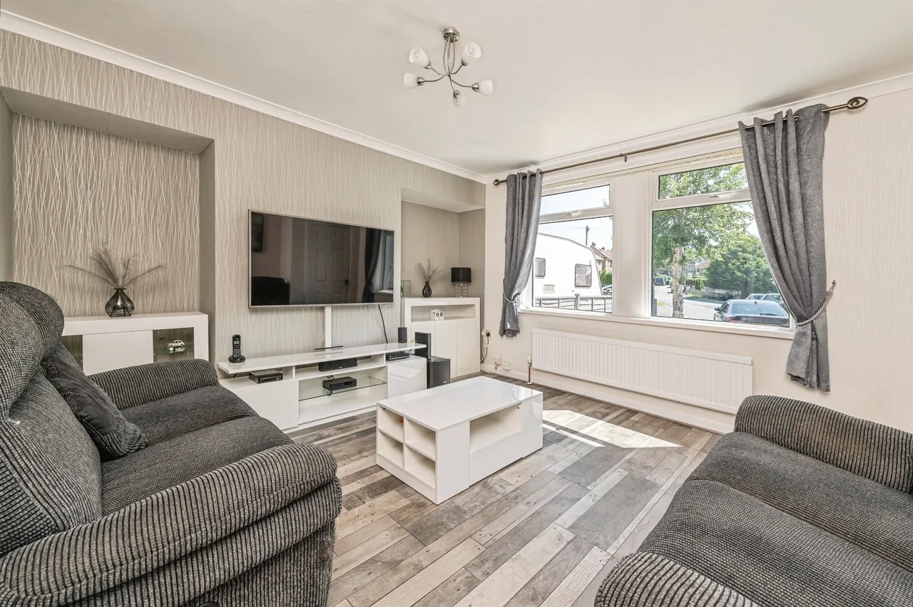Shirley Crescent, Wyke, BD12, photo 4