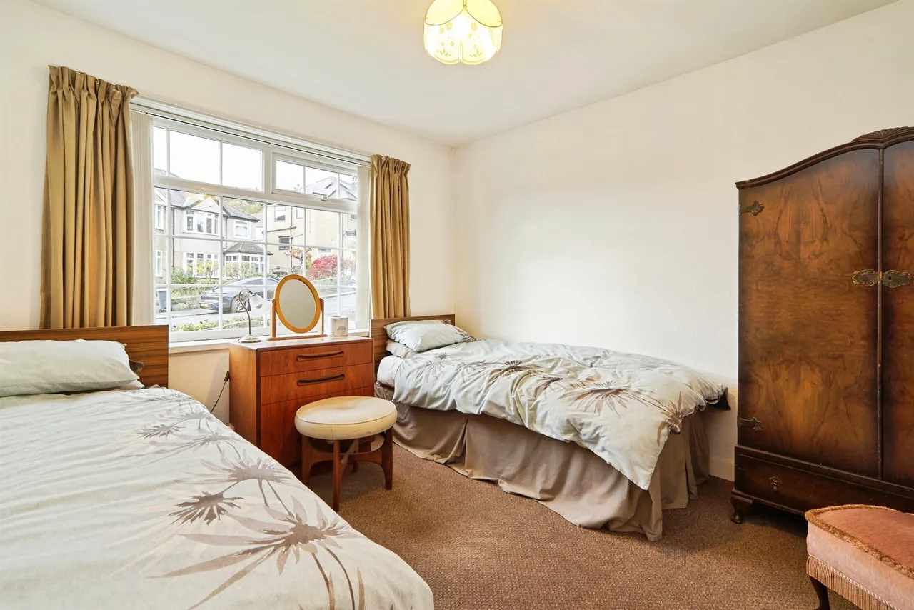 Hallfield Drive, Baildon, BD17, photo 15