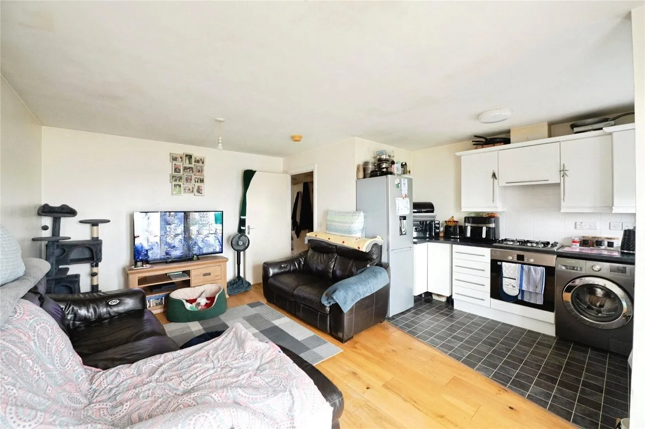 Brocket Way, CHIGWELL, Essex, IG7, photo 2