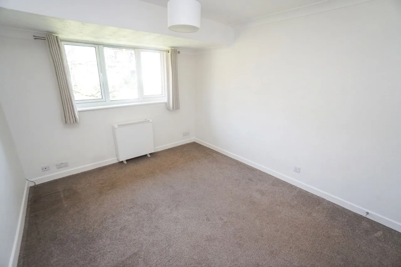 London Road, High Wycombe, HP11, photo 5