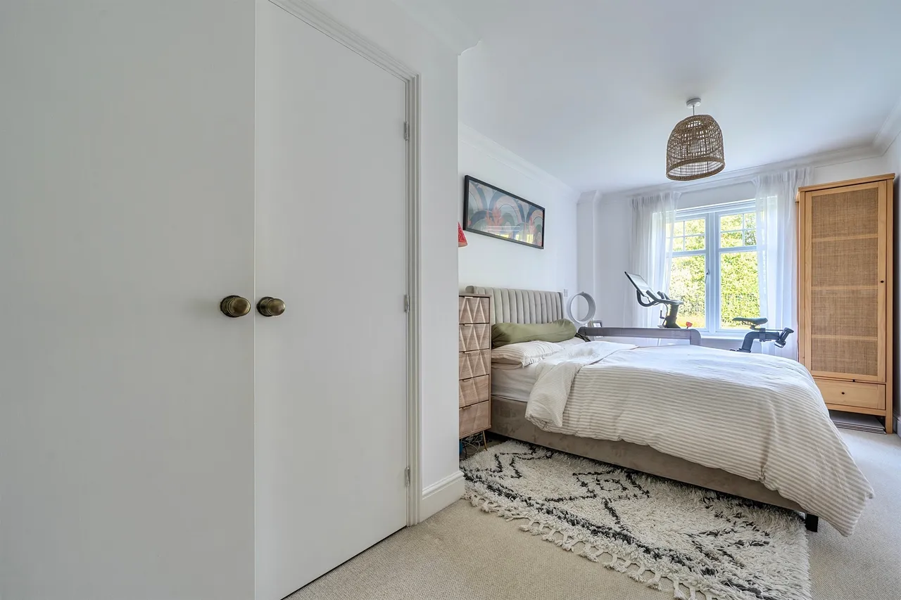 Shoppenhangers Road, Maidenhead, photo 7