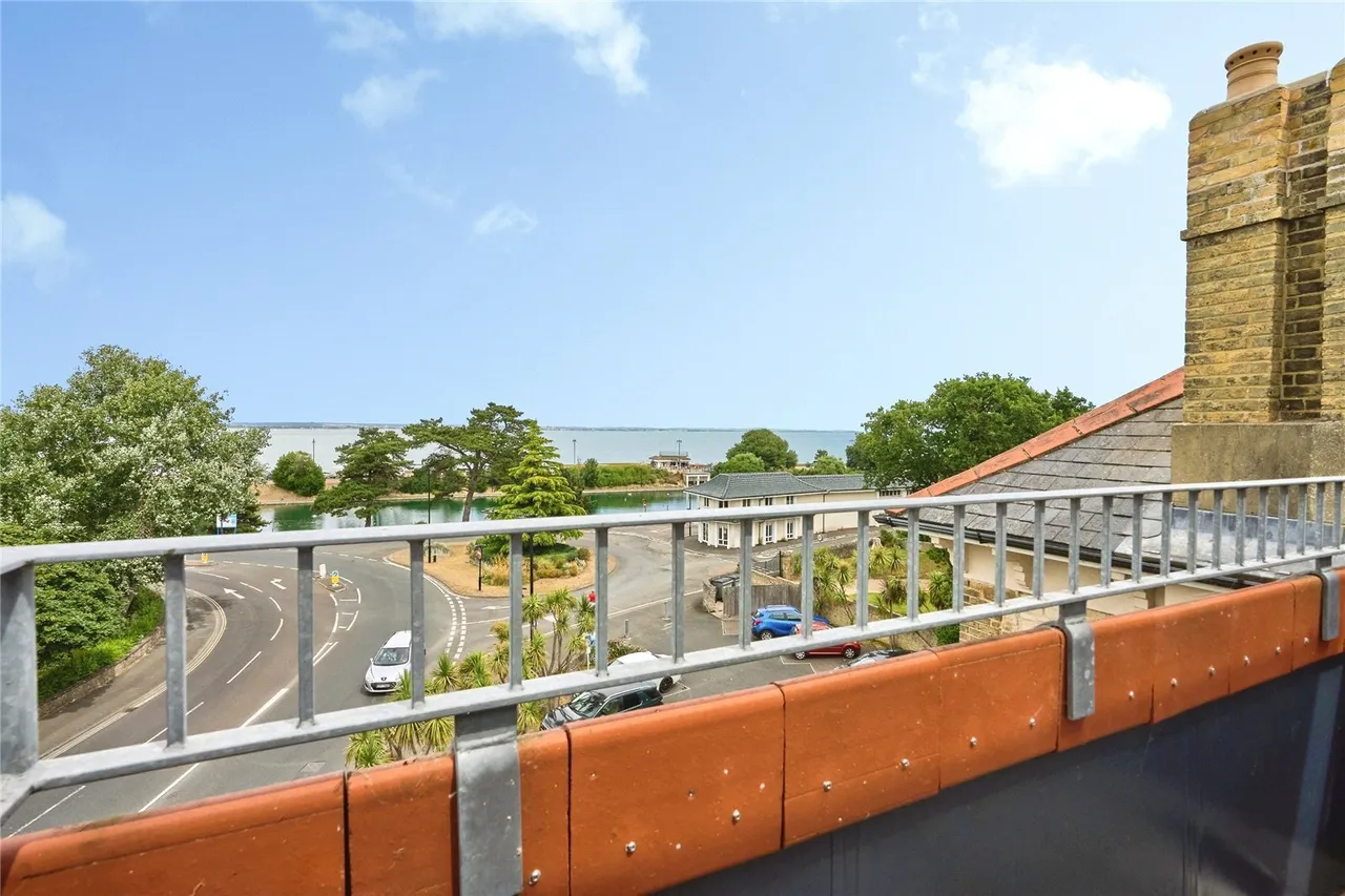 Appley Rise, Ryde, PO33, photo 5
