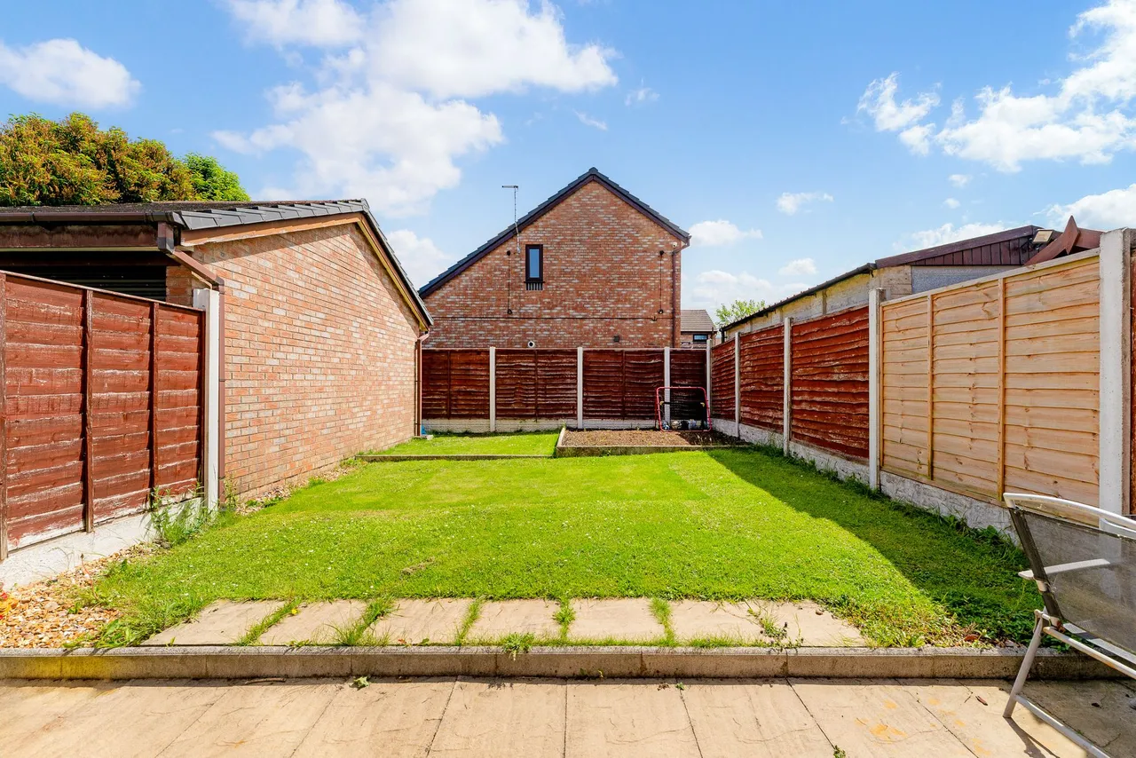Bexhill Drive, Leigh, Leigh, WN7 5TF, photo 17