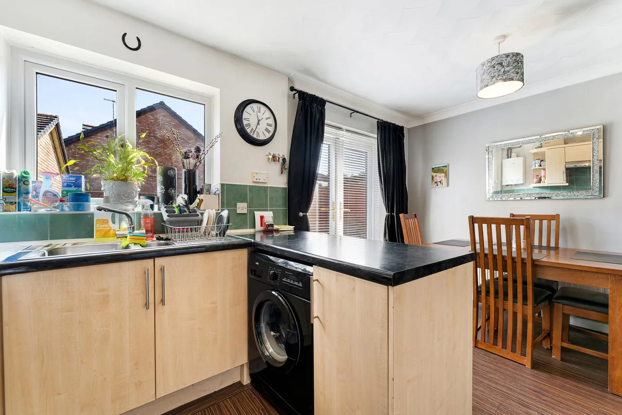 Bexhill Drive, Leigh, Leigh, WN7 5TF, photo 8
