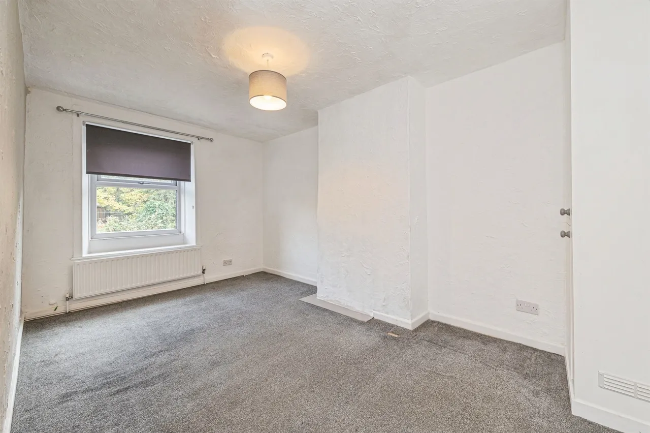 The Combs, Dewsbury, WF12, photo 7