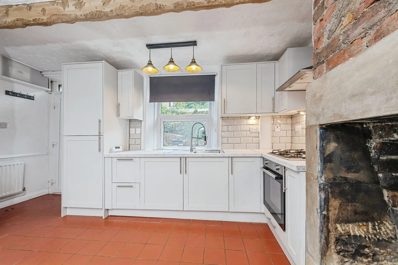 The Combs, Dewsbury, WF12, photo 5