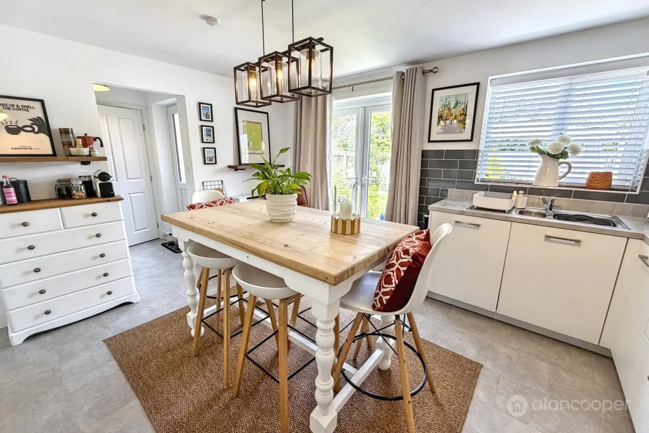 Russett Avenue, Manor Fields, CV11, photo 6