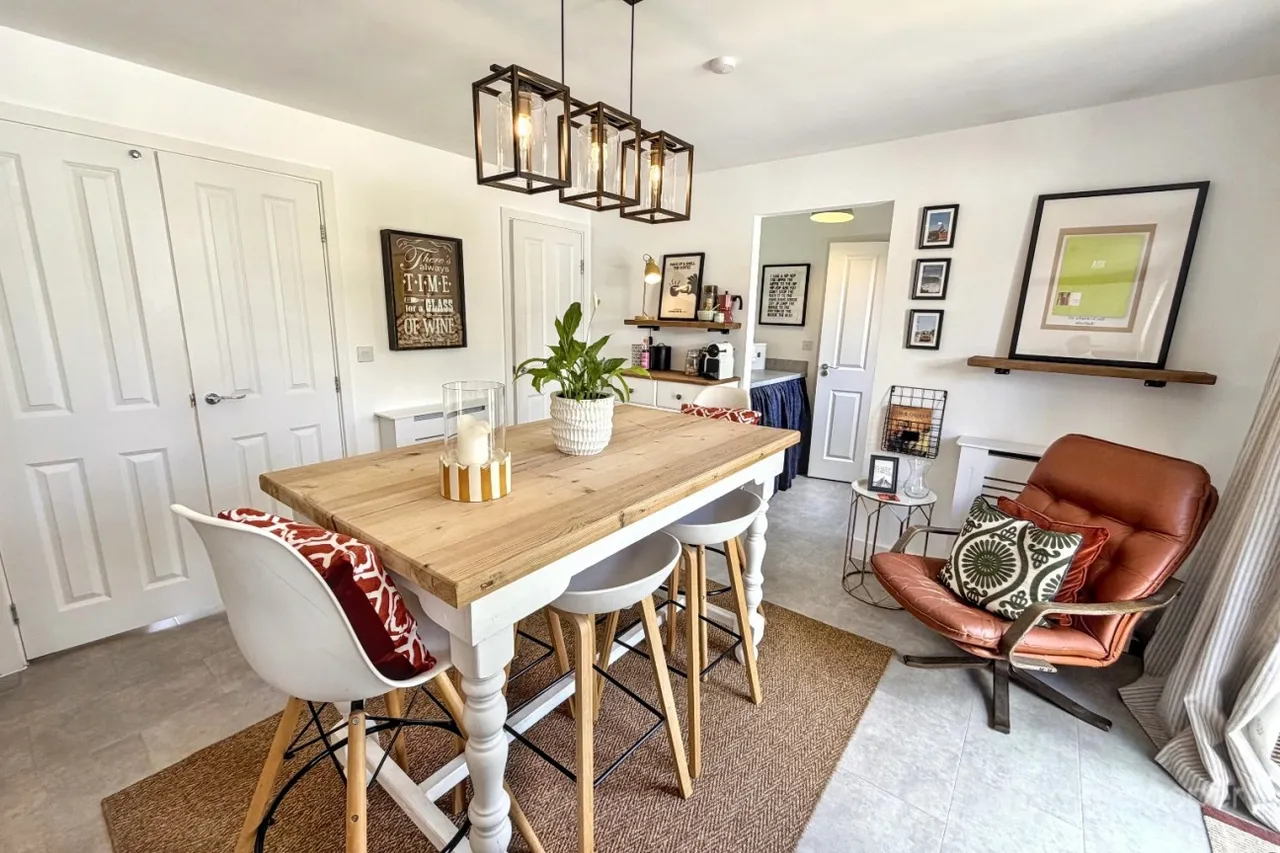 Russett Avenue, Manor Fields, CV11, photo 8