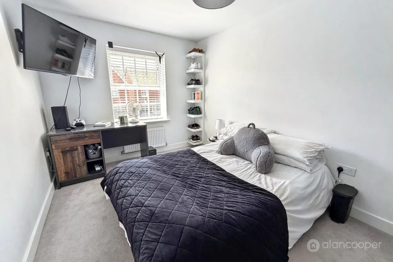 Russett Avenue, Manor Fields, CV11, photo 15