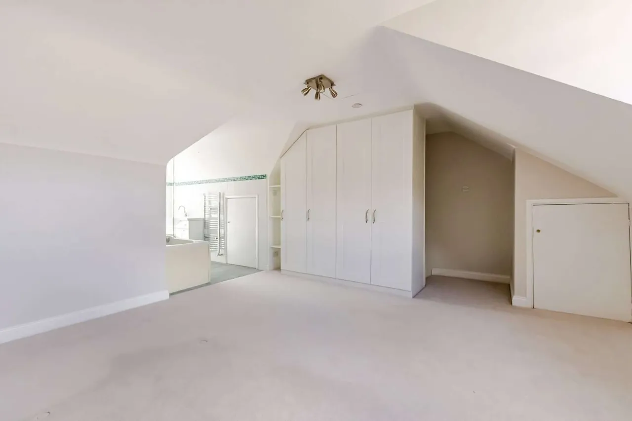 Village Road, Coleshill, Amersham, Buckinghamshire, HP7 0LG, photo 8