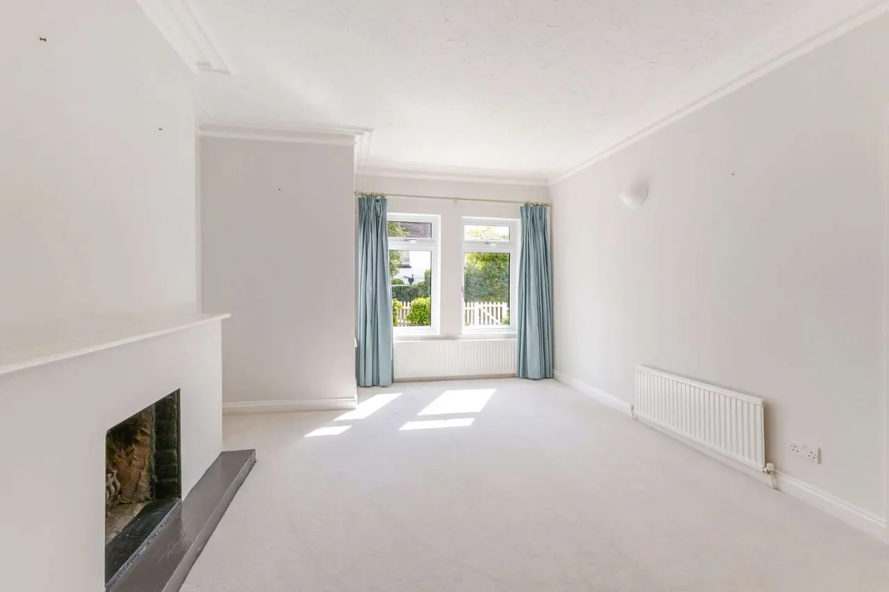 Village Road, Coleshill, Amersham, Buckinghamshire, HP7 0LG, photo 5