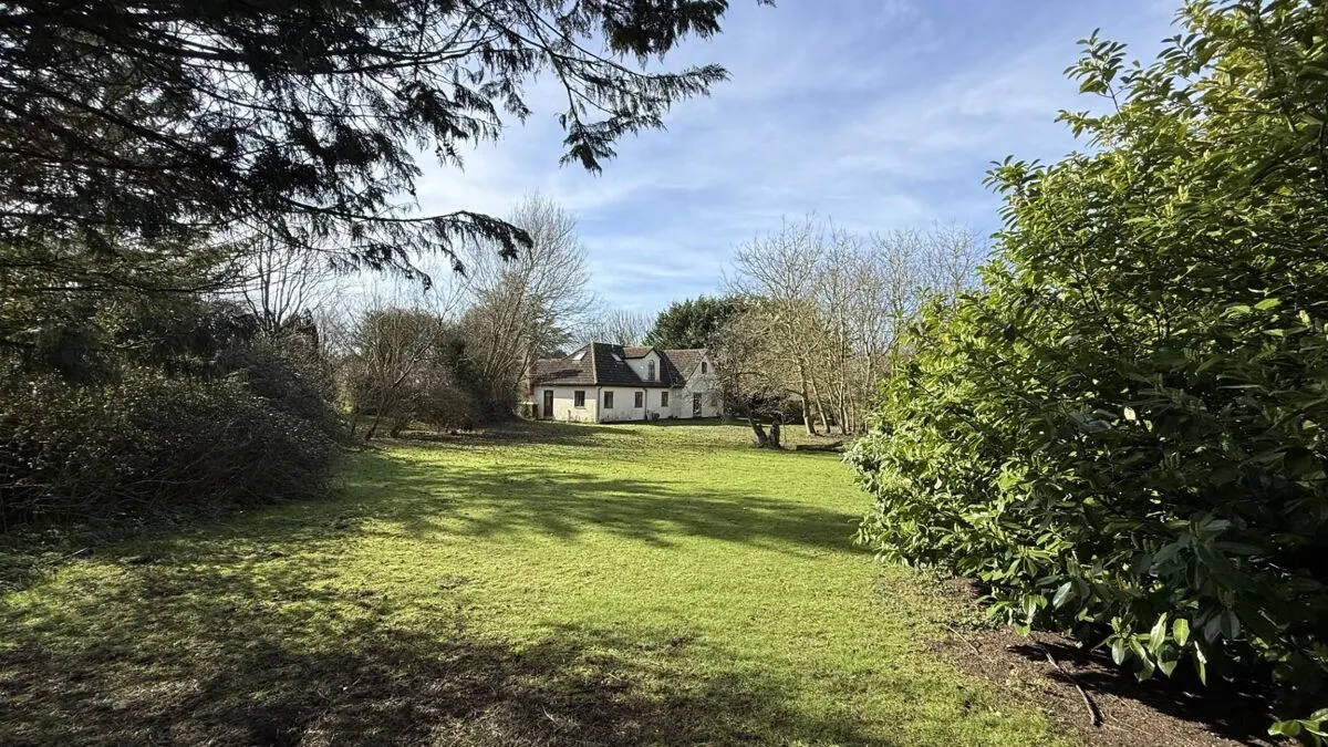 Haverhill Road, Horseheath, CB21, photo 6