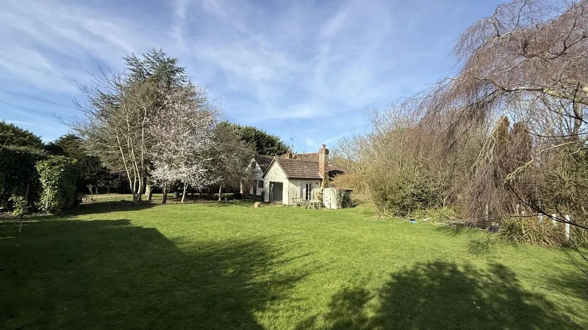 Haverhill Road, Horseheath, CB21, photo 4